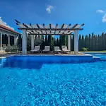 Сasa de vacaciones Maja By Interhome *